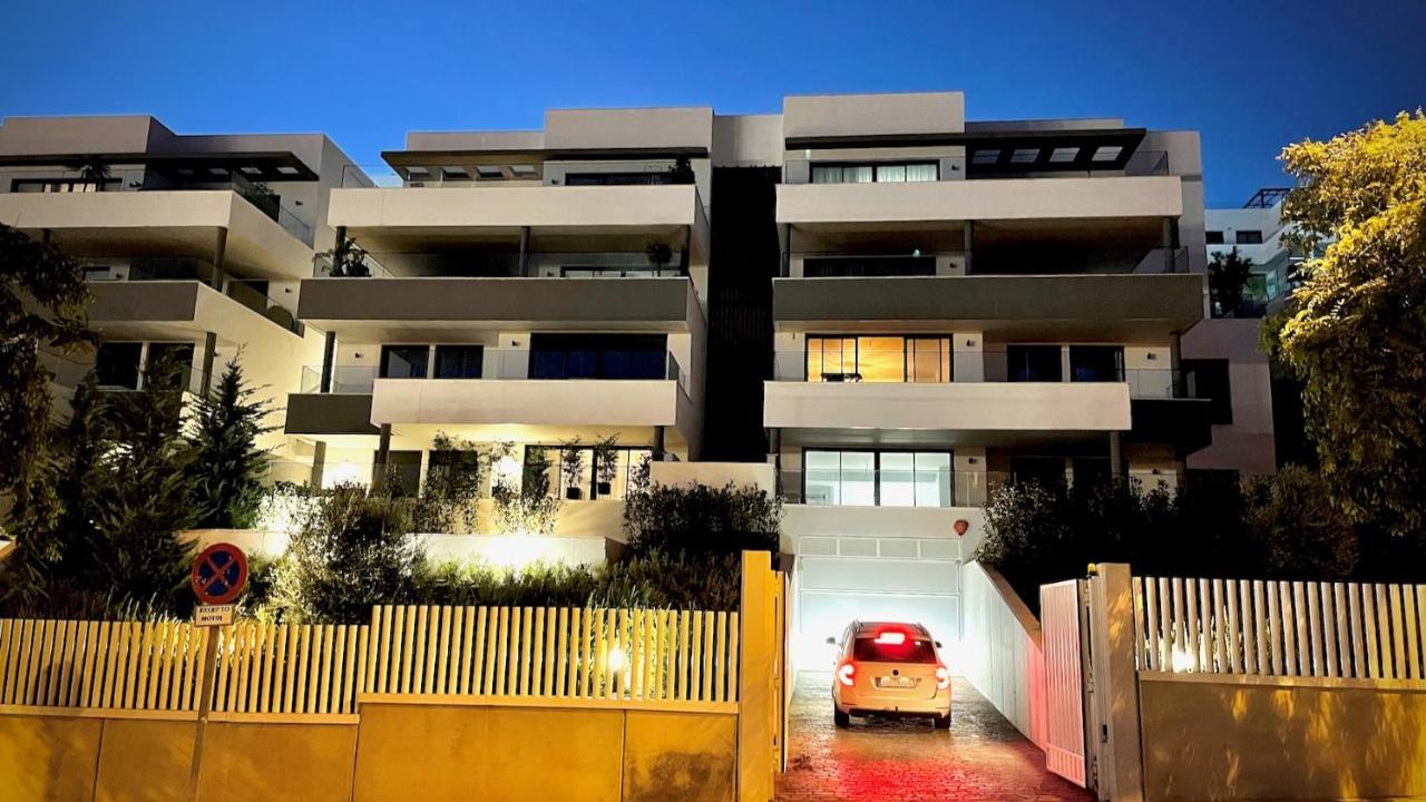Estepona Place - Spacious Family City Apartment Exterior photo